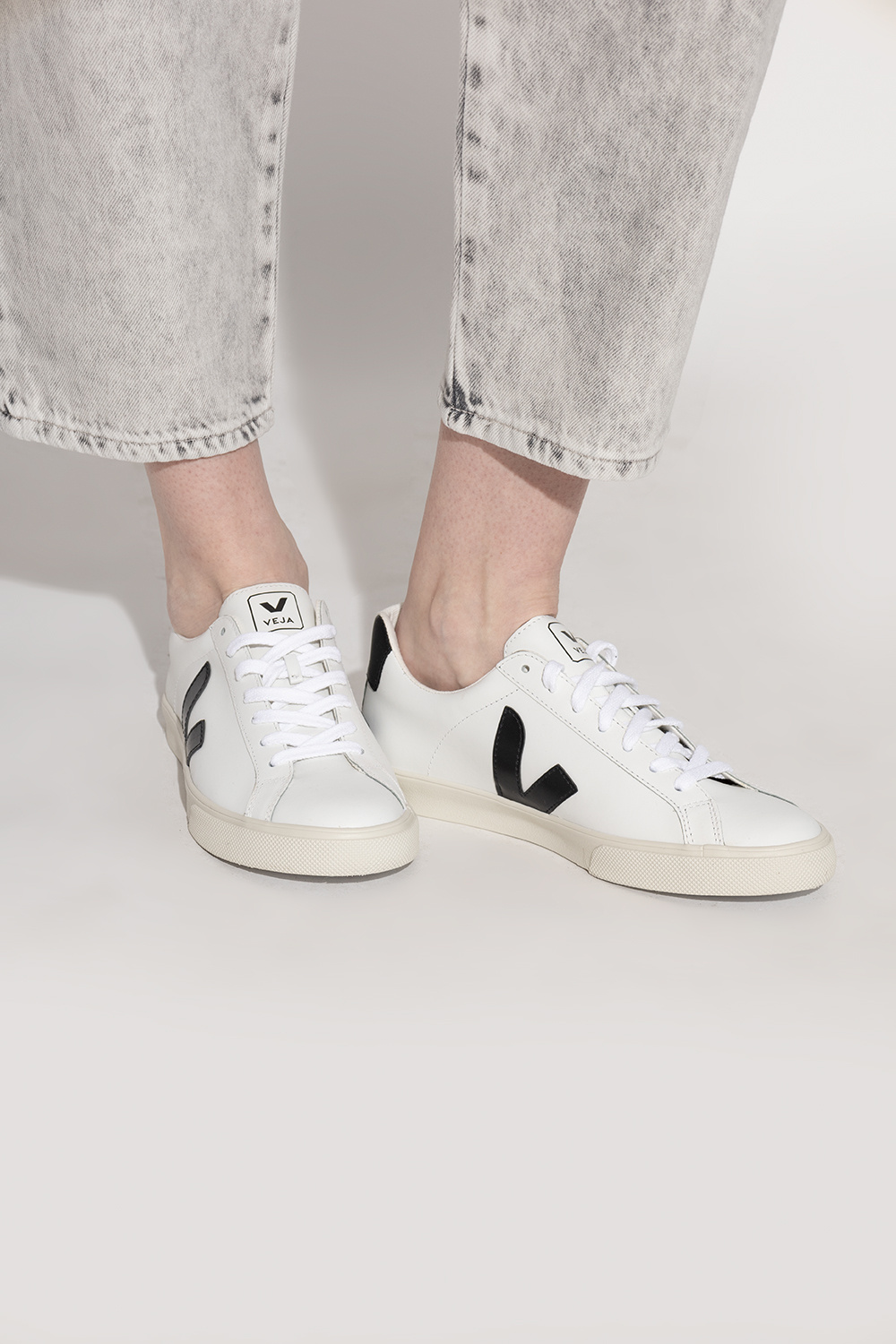 Veja clearance esplar canada